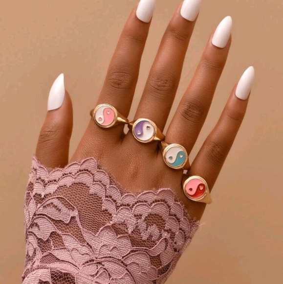 Yin Yang Ring sz 8 - Picture 4 of 6